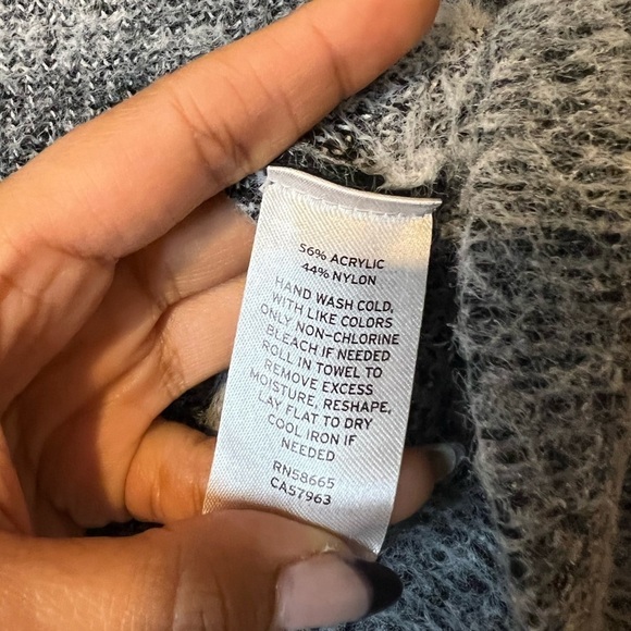 Black M Zebra Stripe Sweater V-neck Button Front Knitted Cardigan - Picture 4 of 5